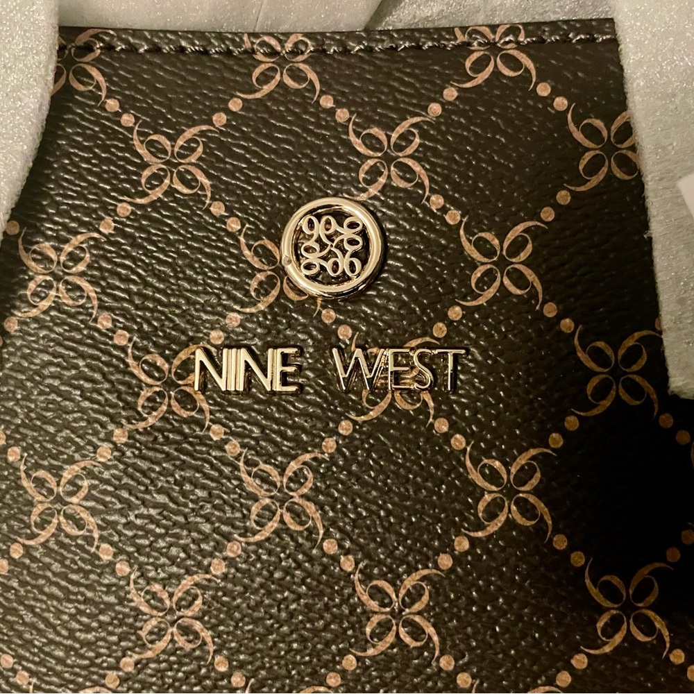 Nine West Kyrie Triple Compartment Satchel Handbag Purse - Picture 8 of 9